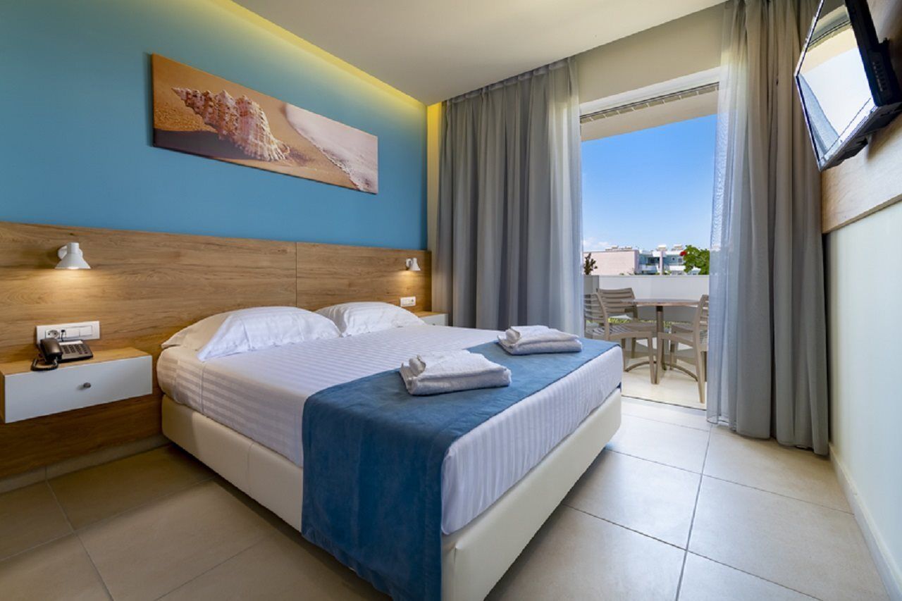 Sunny Days Hotell Tigaki Exteriör bild